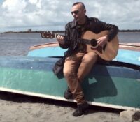 Sardinia Music News. La poesia indipendente del cantautore punk Igor Lampis alla ricerca del suo cuore in Sardegna